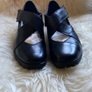 EARTH SPINDRIFT LEATHER WEDGE ANKLE BOOT